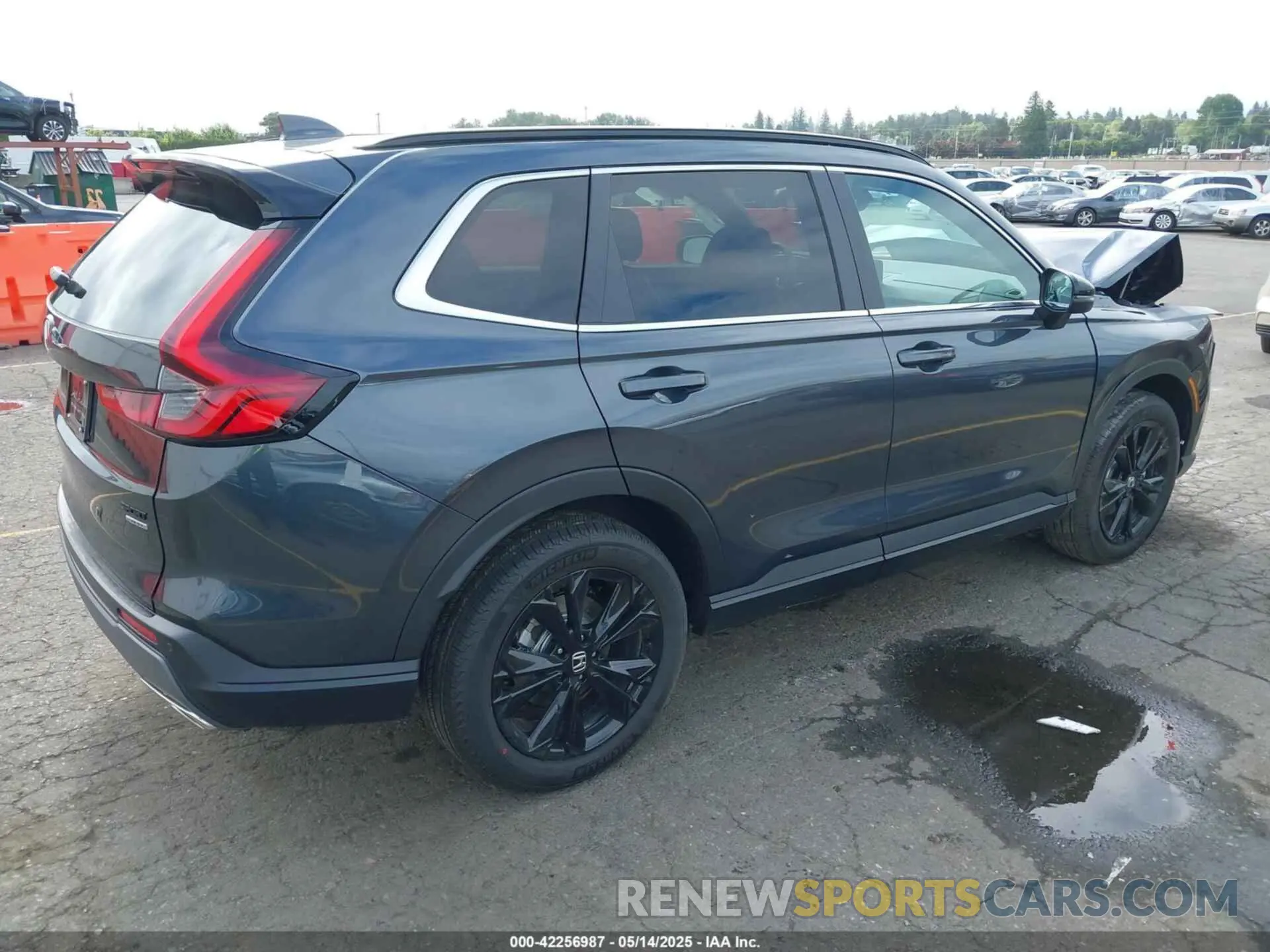 4 Photograph of a damaged car 7FARS6H96SE088004 HONDA CR-V HYBRID 2025