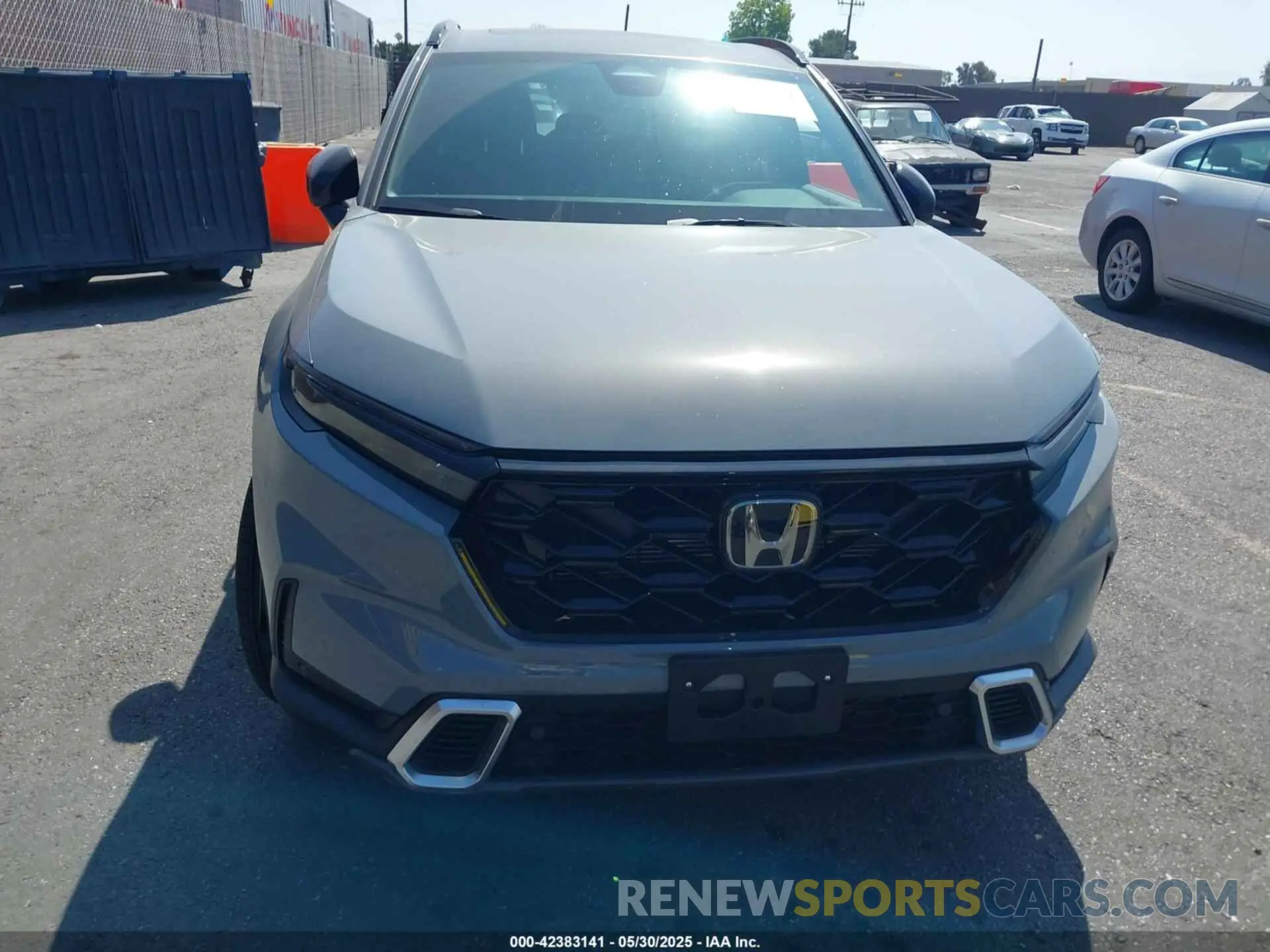 12 Photograph of a damaged car 7FARS6H97SE088870 HONDA CR-V HYBRID 2025