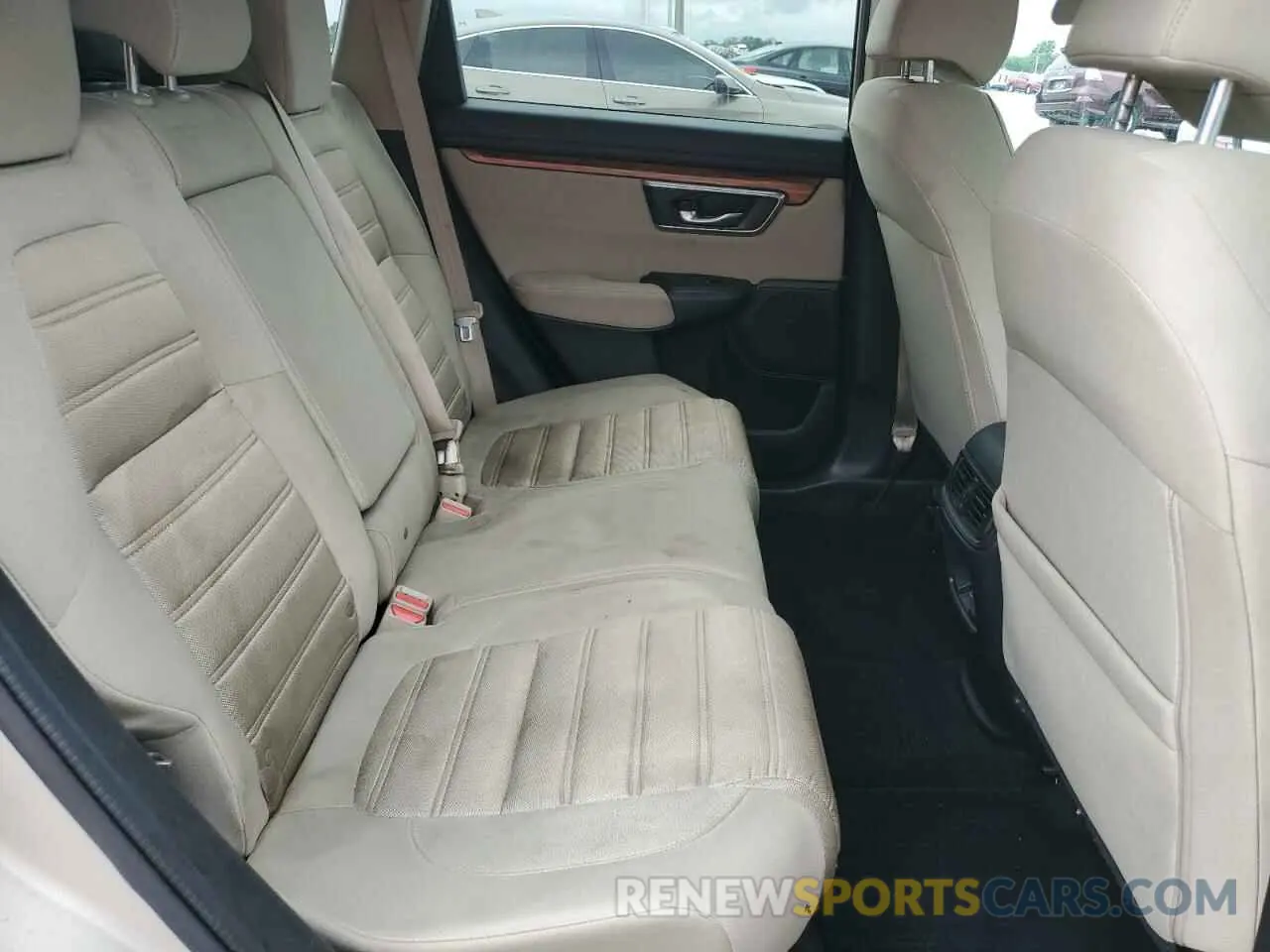 11 Photograph of a damaged car 2HKRW1H50KH502072 HONDA CRV 2019