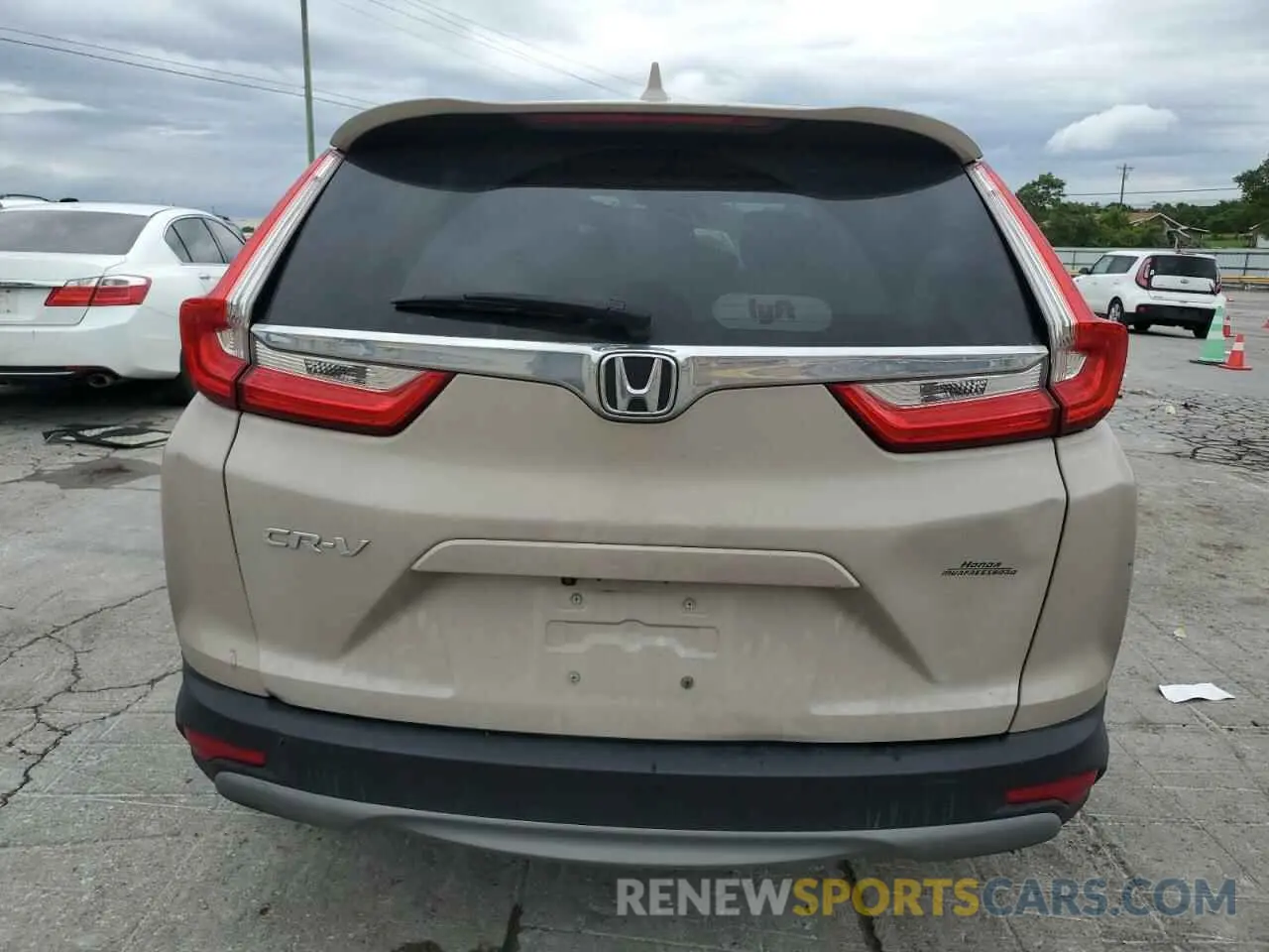 6 Photograph of a damaged car 2HKRW1H50KH502072 HONDA CRV 2019