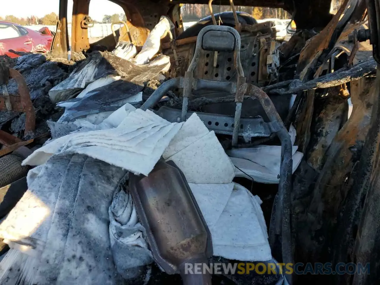 10 Photograph of a damaged car 2HKRW1H51KH506356 HONDA CRV 2019
