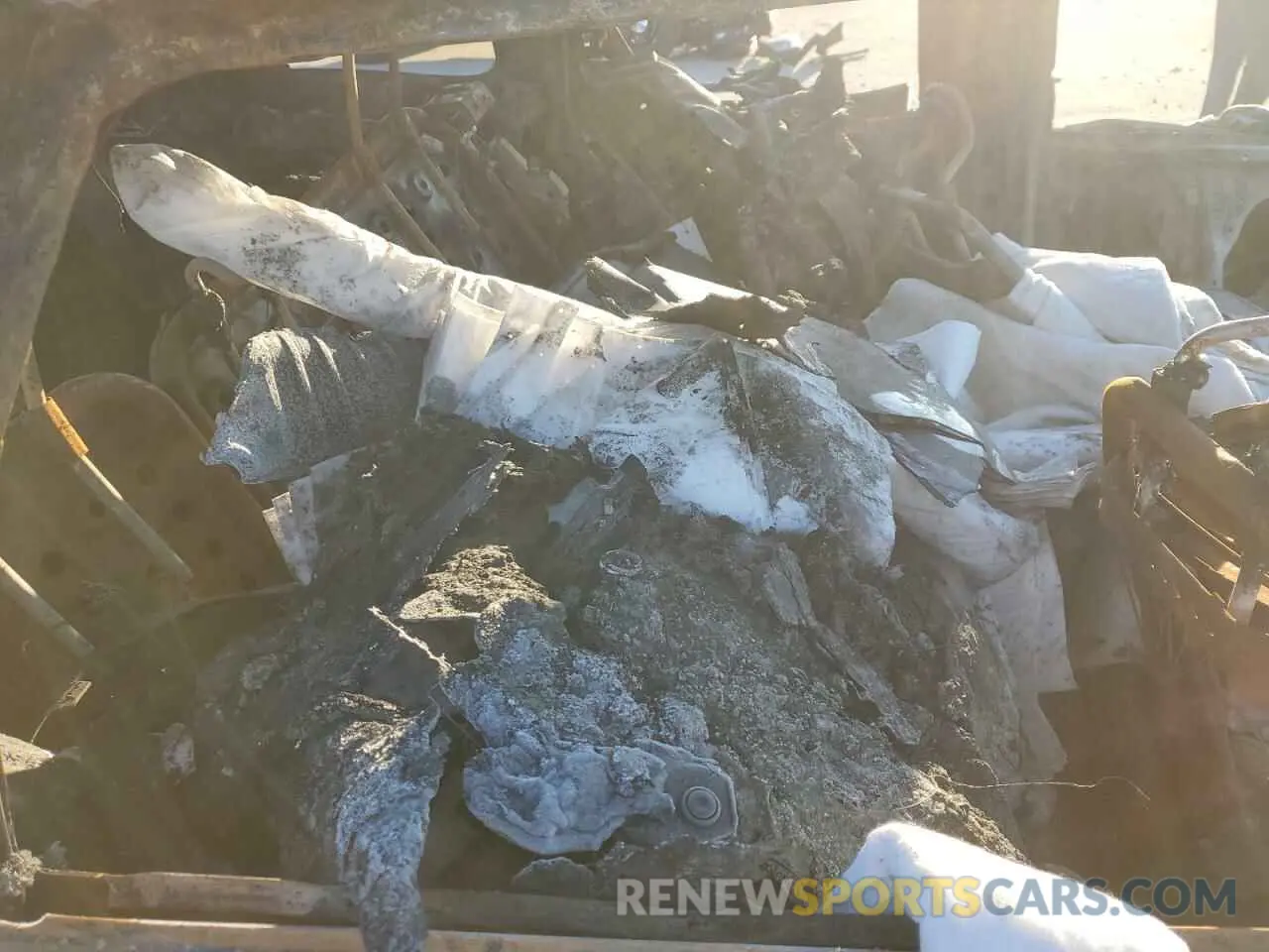 11 Photograph of a damaged car 2HKRW1H51KH506356 HONDA CRV 2019