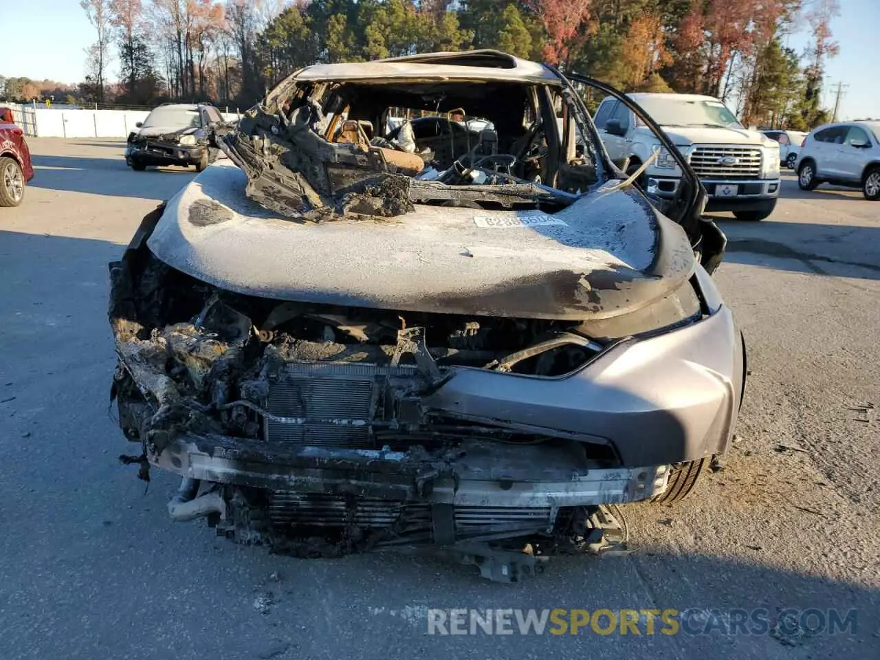 5 Photograph of a damaged car 2HKRW1H51KH506356 HONDA CRV 2019