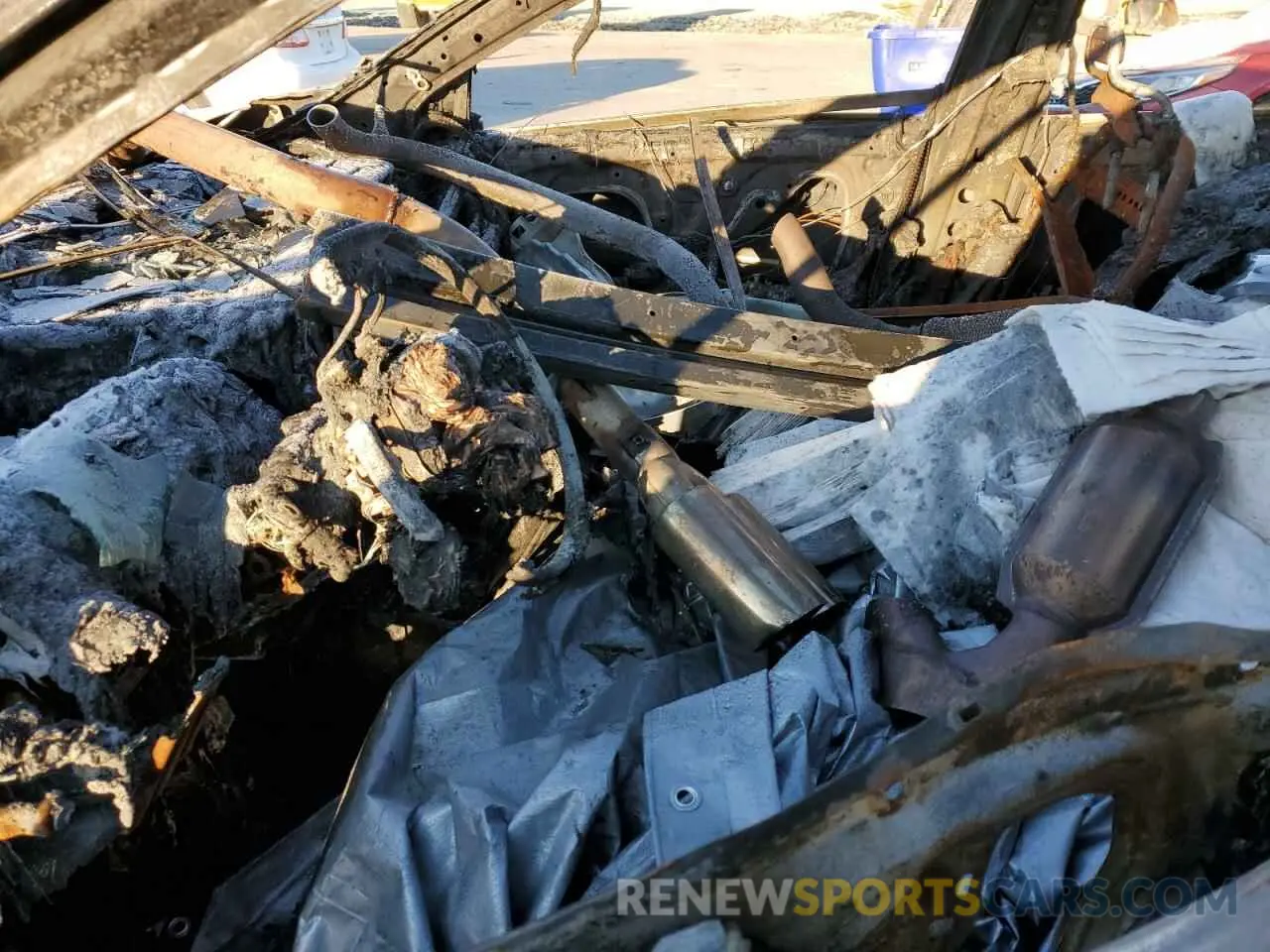 7 Photograph of a damaged car 2HKRW1H51KH506356 HONDA CRV 2019