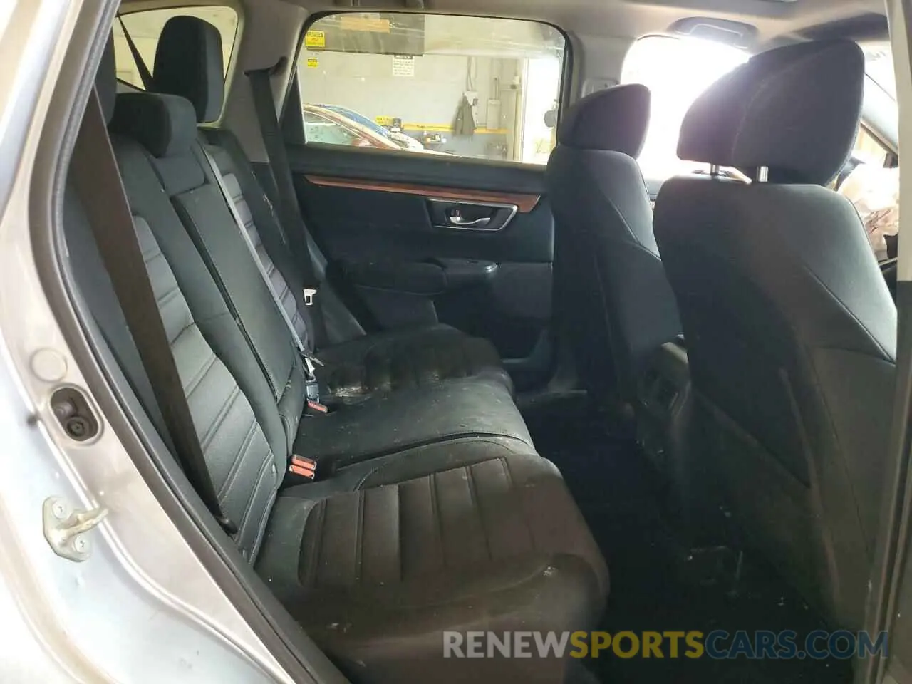 11 Photograph of a damaged car 2HKRW1H52KH512876 HONDA CRV 2019