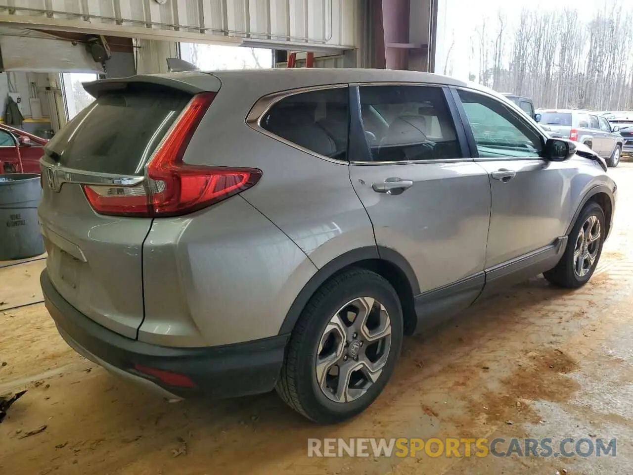 3 Photograph of a damaged car 2HKRW1H52KH512876 HONDA CRV 2019