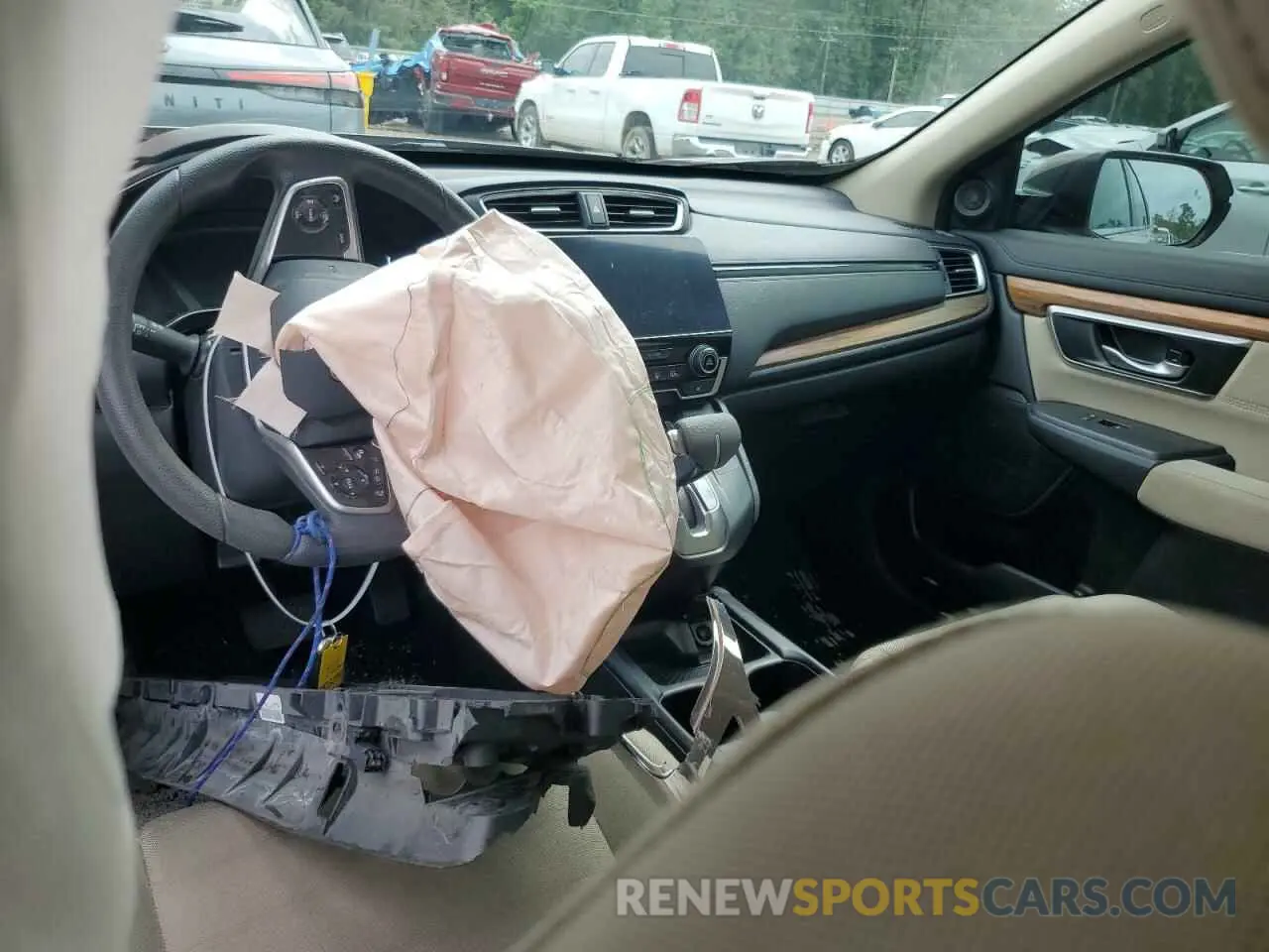 8 Photograph of a damaged car 2HKRW1H54KH502379 HONDA CRV 2019
