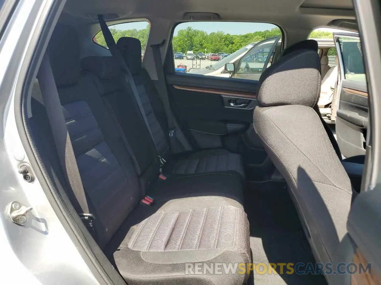 11 Photograph of a damaged car 2HKRW1H56KH515506 HONDA CRV 2019