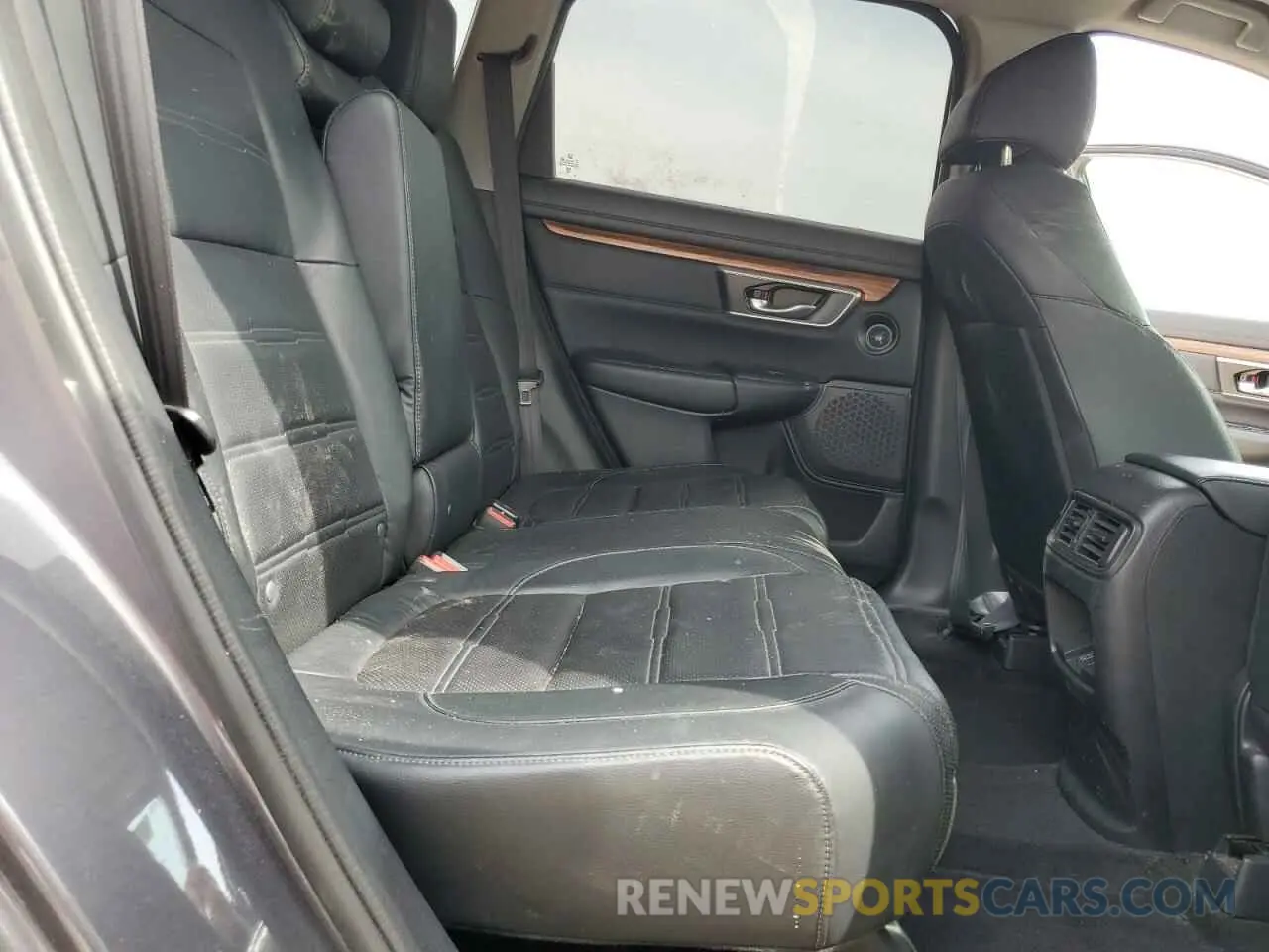 11 Photograph of a damaged car 2HKRW1H80KH507136 HONDA CRV 2019