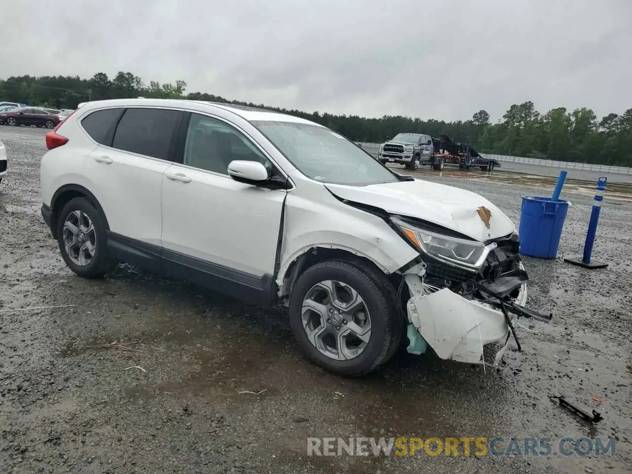 4 Photograph of a damaged car 2HKRW1H87KH512284 HONDA CRV 2019