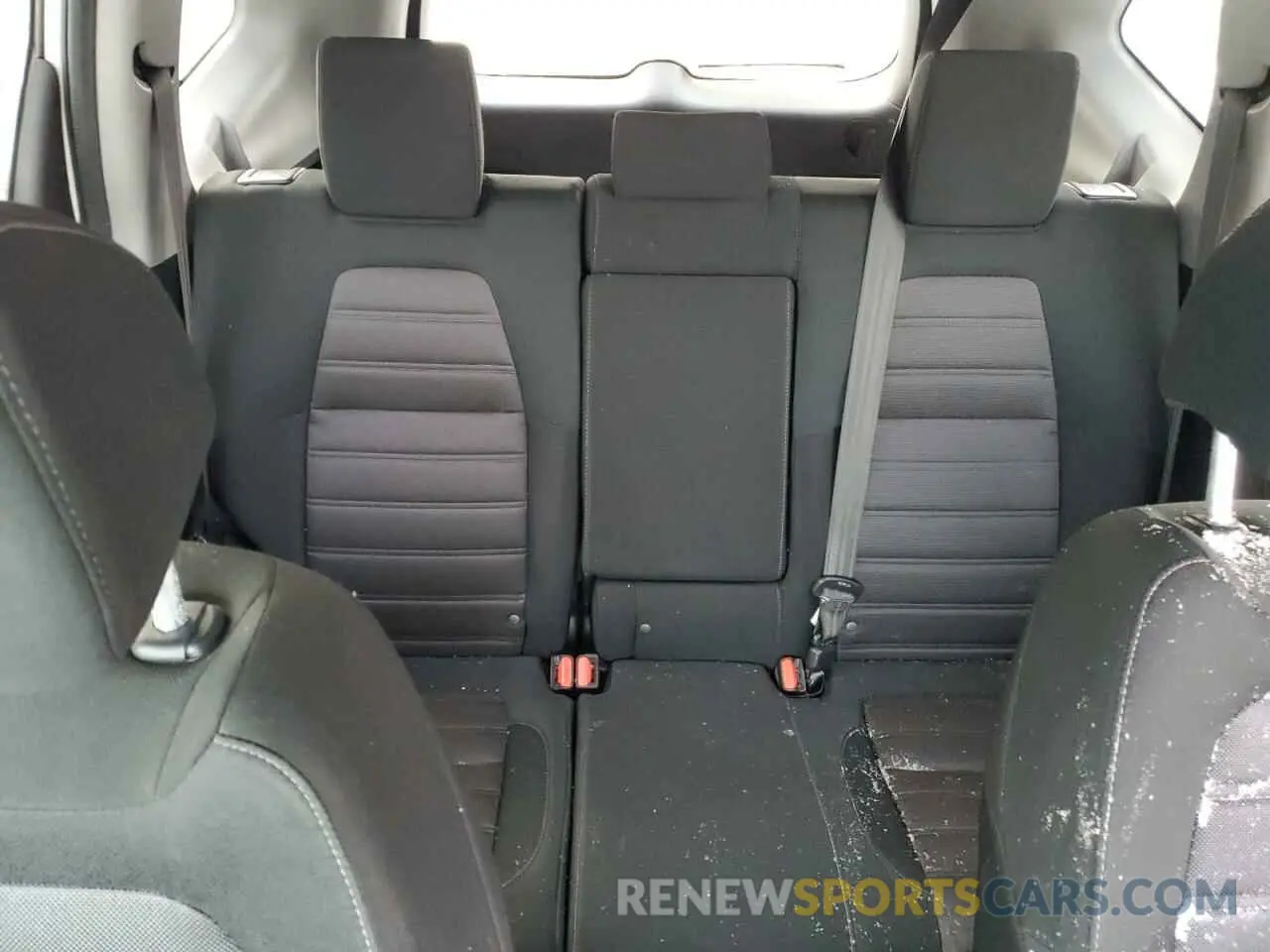 10 Photograph of a damaged car 2HKRW2H23KH123921 HONDA CRV 2019