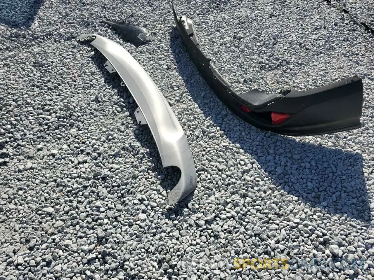 15 Photograph of a damaged car 2HKRW2H50KH654603 HONDA CRV 2019