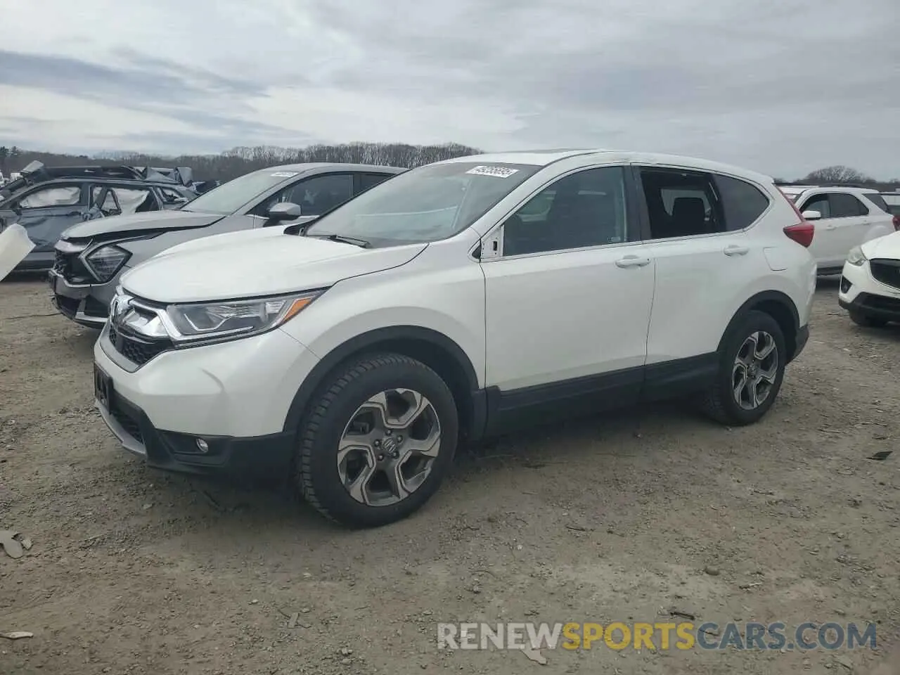 1 Photograph of a damaged car 2HKRW2H50KH673989 HONDA CRV 2019