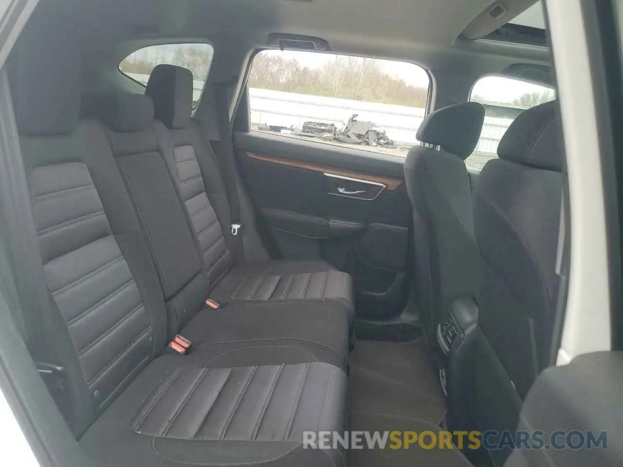 11 Photograph of a damaged car 2HKRW2H50KH673989 HONDA CRV 2019