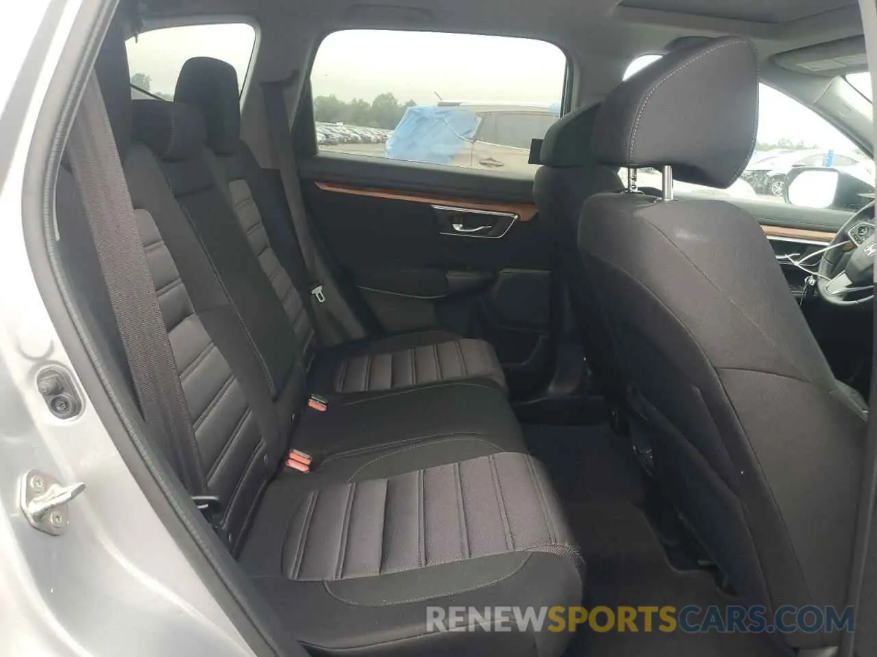 11 Photograph of a damaged car 2HKRW2H51KH609282 HONDA CRV 2019