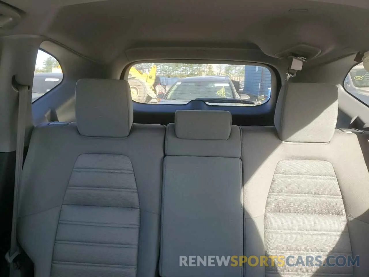 10 Photograph of a damaged car 2HKRW2H51KH626714 HONDA CRV 2019