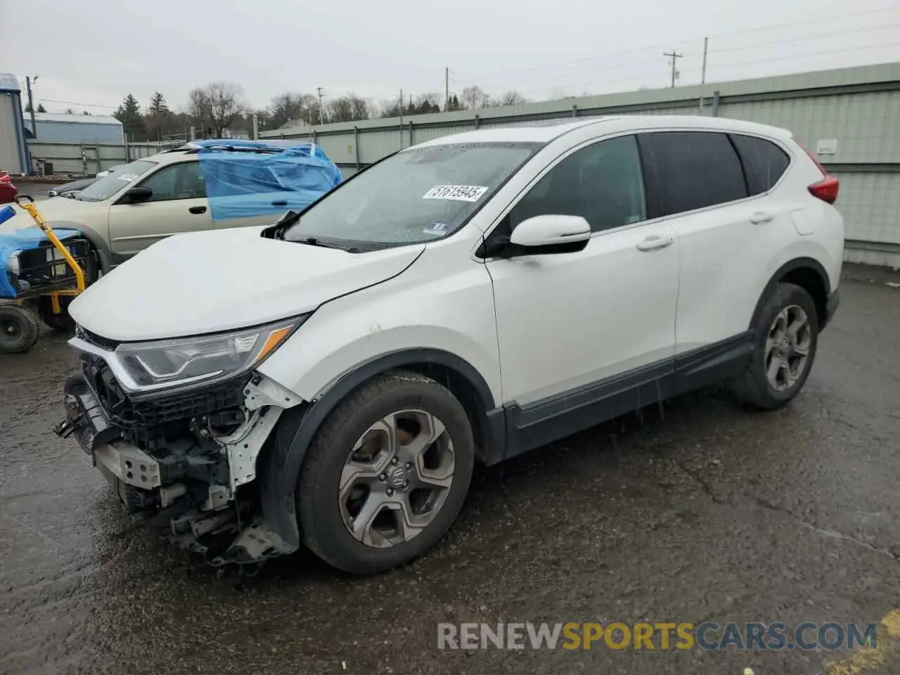 1 Photograph of a damaged car 2HKRW2H51KH670065 HONDA CRV 2019