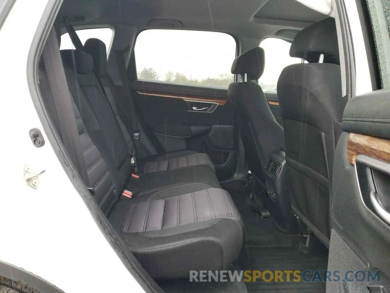 11 Photograph of a damaged car 2HKRW2H51KH670065 HONDA CRV 2019