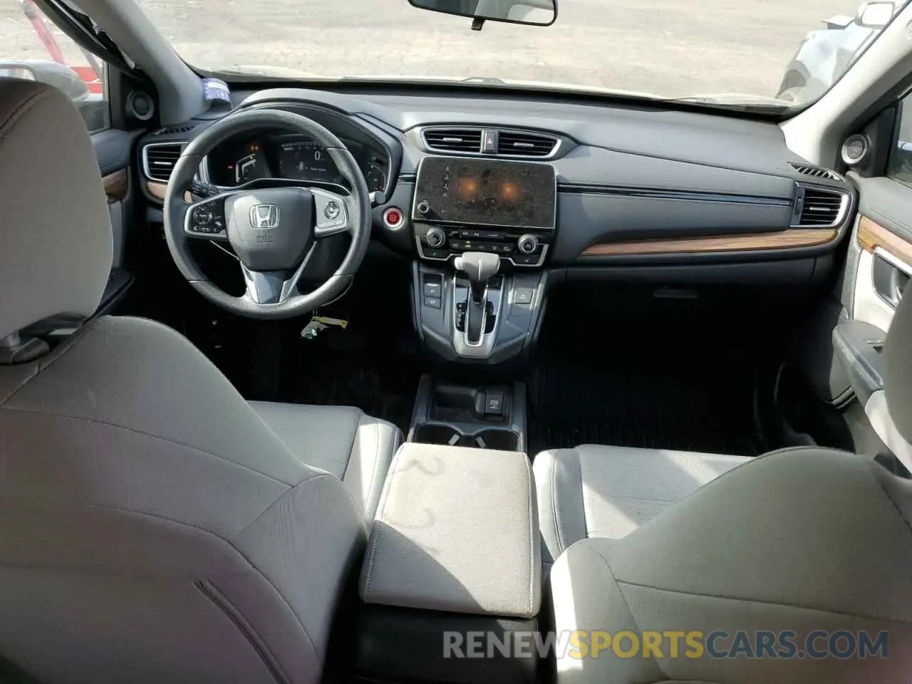 8 Photograph of a damaged car 2HKRW2H52KH609484 HONDA CRV 2019