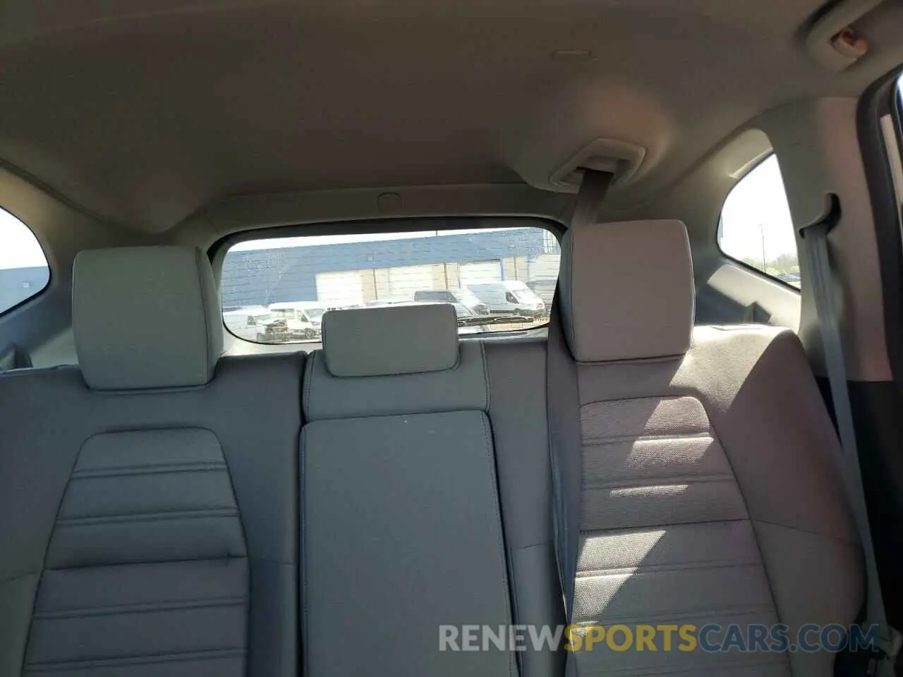 11 Photograph of a damaged car 2HKRW2H52KH645739 HONDA CRV 2019