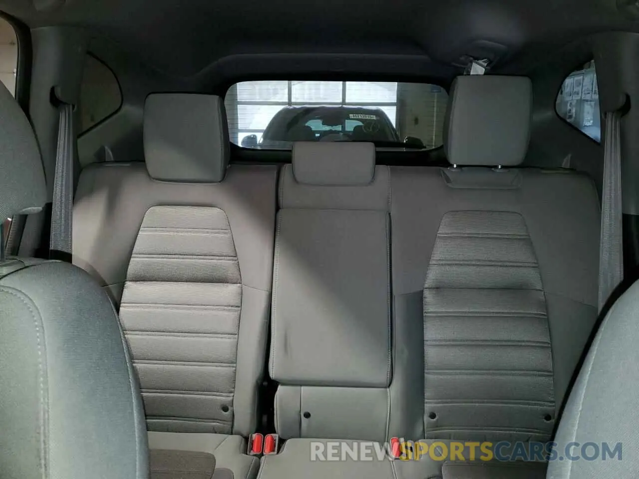 10 Photograph of a damaged car 2HKRW2H52KH655333 HONDA CRV 2019