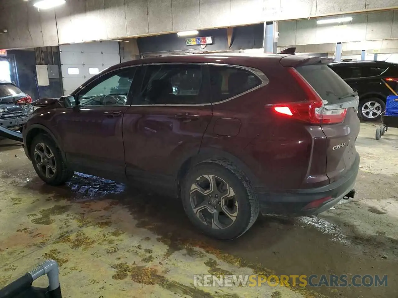 2 Photograph of a damaged car 2HKRW2H52KH655333 HONDA CRV 2019