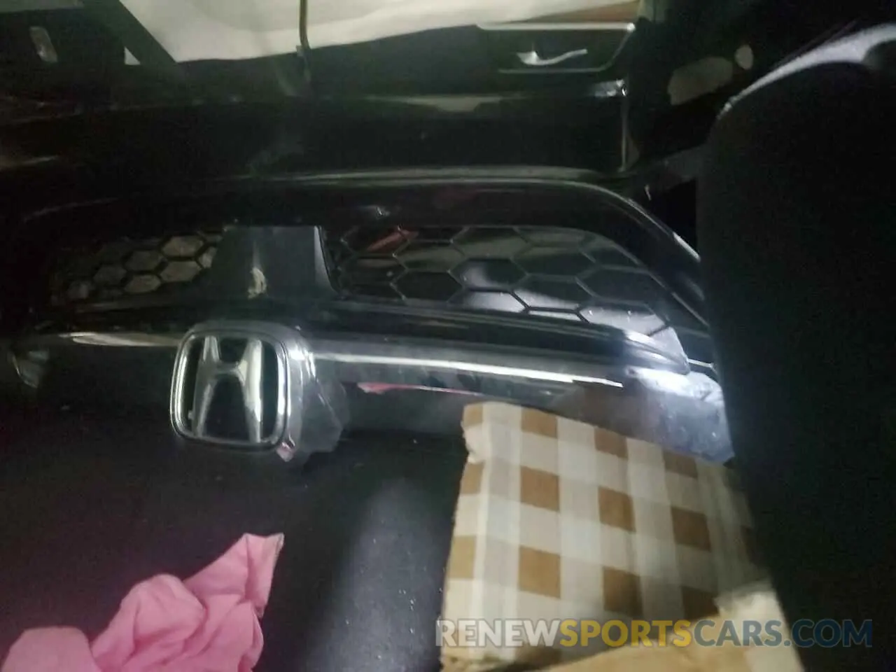 11 Photograph of a damaged car 2HKRW2H54KH625735 HONDA CRV 2019