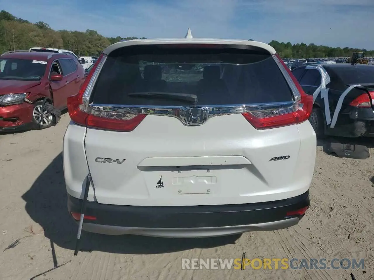 6 Photograph of a damaged car 2HKRW2H54KH652191 HONDA CRV 2019