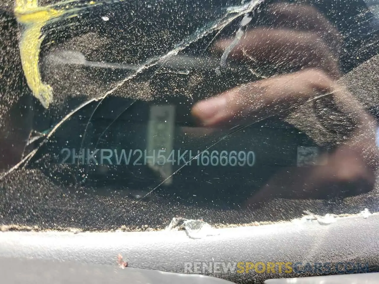 13 Photograph of a damaged car 2HKRW2H54KH666690 HONDA CRV 2019
