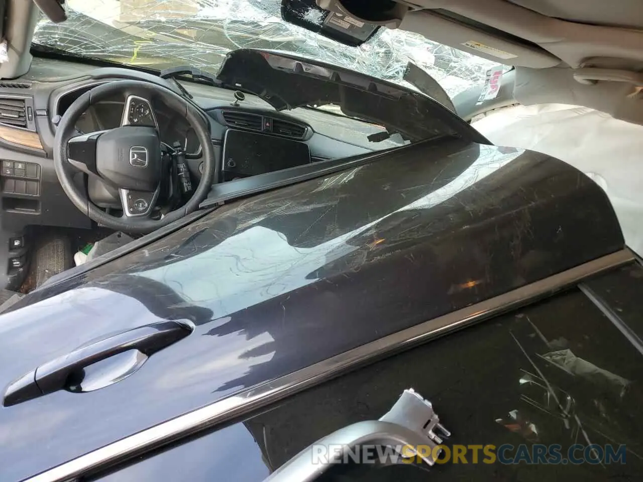 8 Photograph of a damaged car 2HKRW2H54KH666690 HONDA CRV 2019