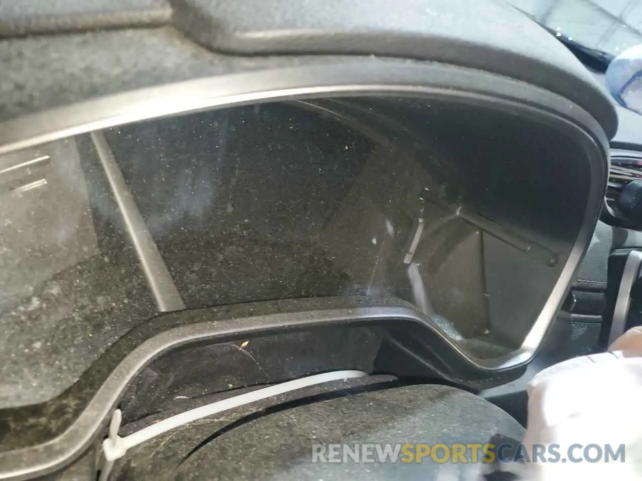 9 Photograph of a damaged car 2HKRW2H56KH662849 HONDA CRV 2019