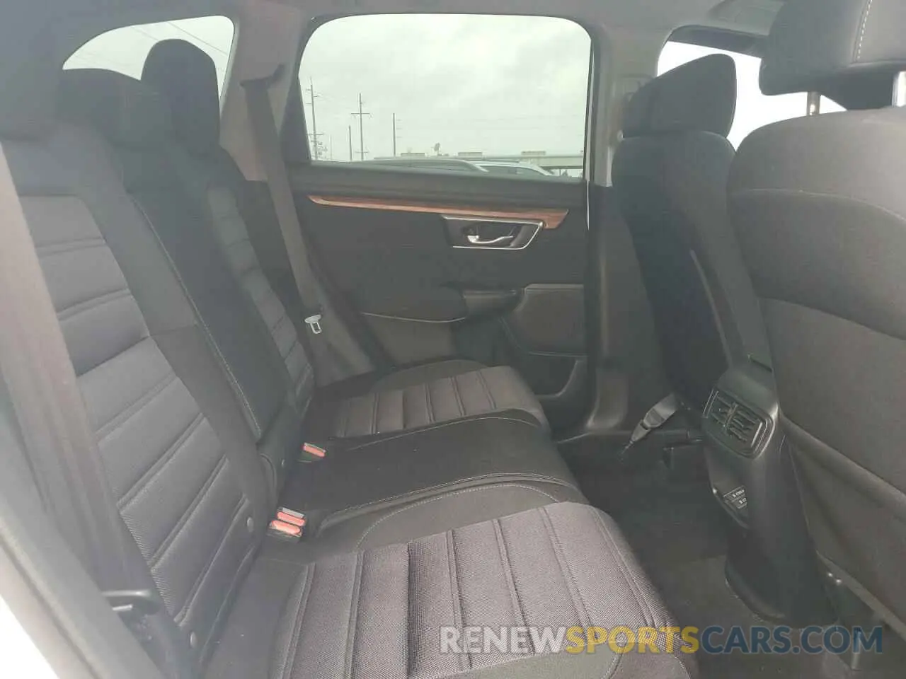 11 Photograph of a damaged car 2HKRW2H56KH663273 HONDA CRV 2019