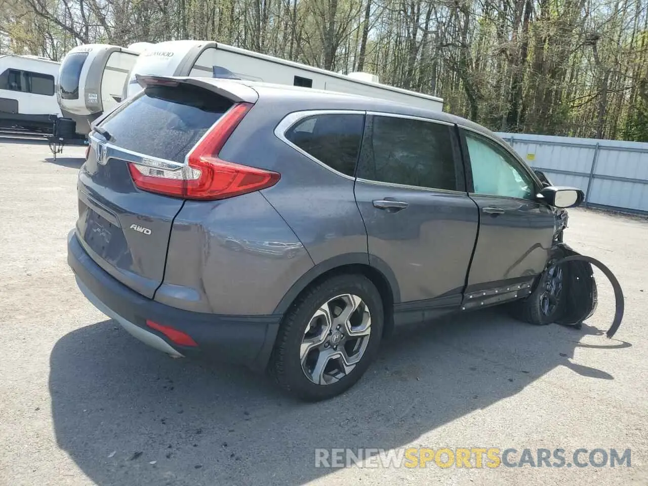 3 Photograph of a damaged car 2HKRW2H56KH675794 HONDA CRV 2019