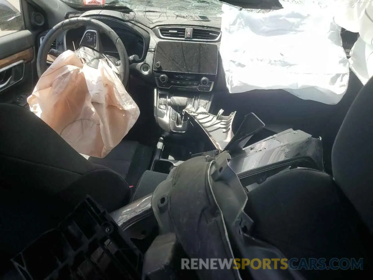 8 Photograph of a damaged car 2HKRW2H56KH675794 HONDA CRV 2019
