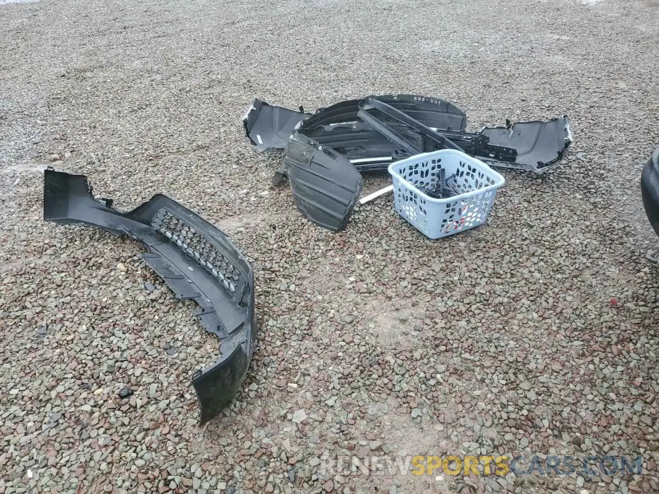 12 Photograph of a damaged car 2HKRW2H57KH605754 HONDA CRV 2019