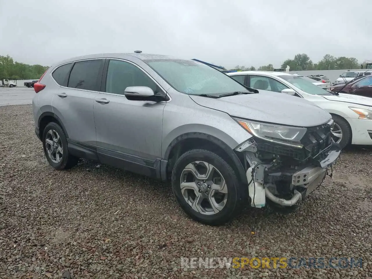 4 Photograph of a damaged car 2HKRW2H57KH605754 HONDA CRV 2019
