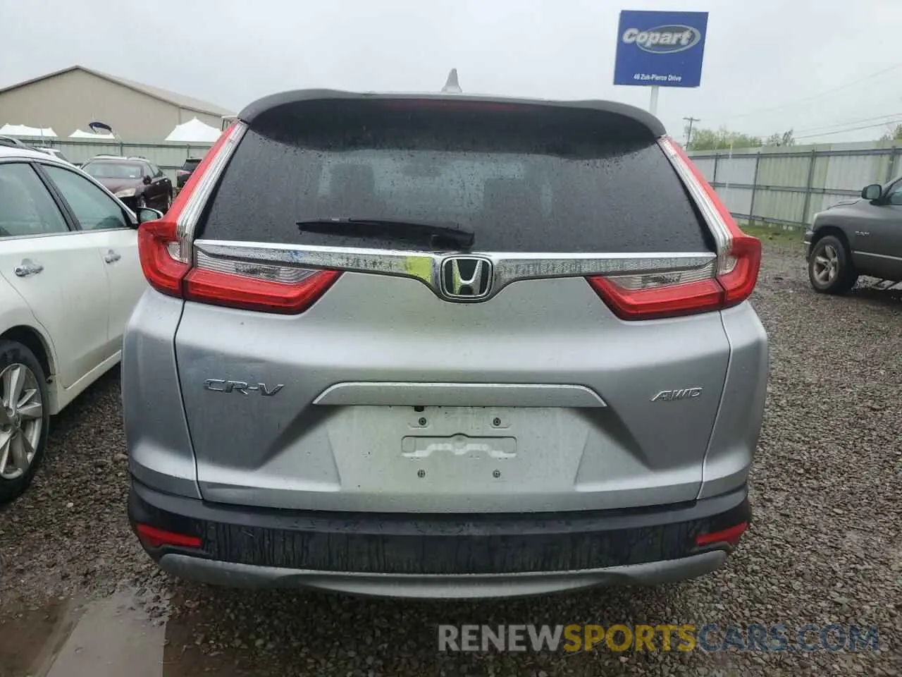 6 Photograph of a damaged car 2HKRW2H57KH605754 HONDA CRV 2019