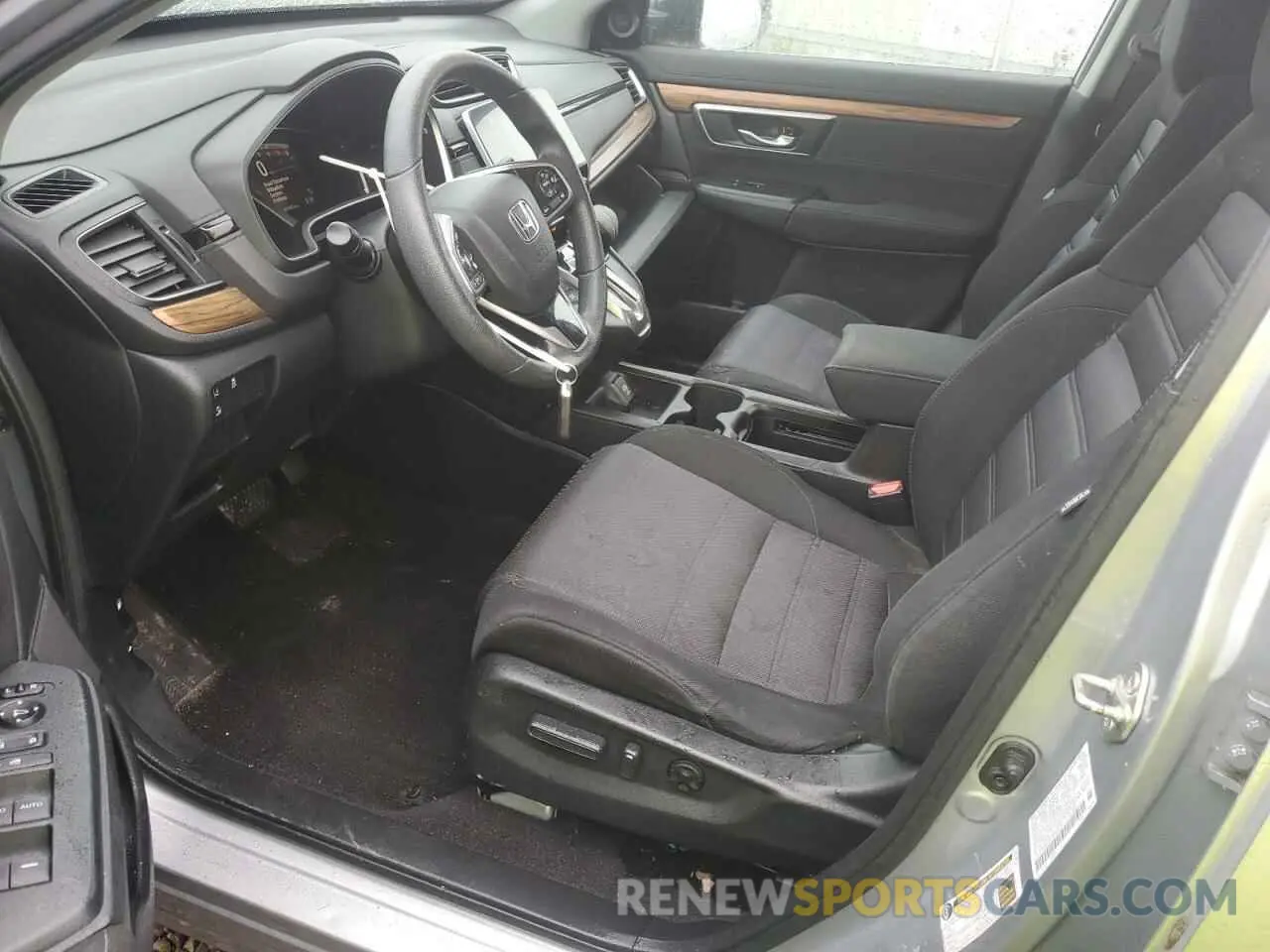 7 Photograph of a damaged car 2HKRW2H57KH605754 HONDA CRV 2019