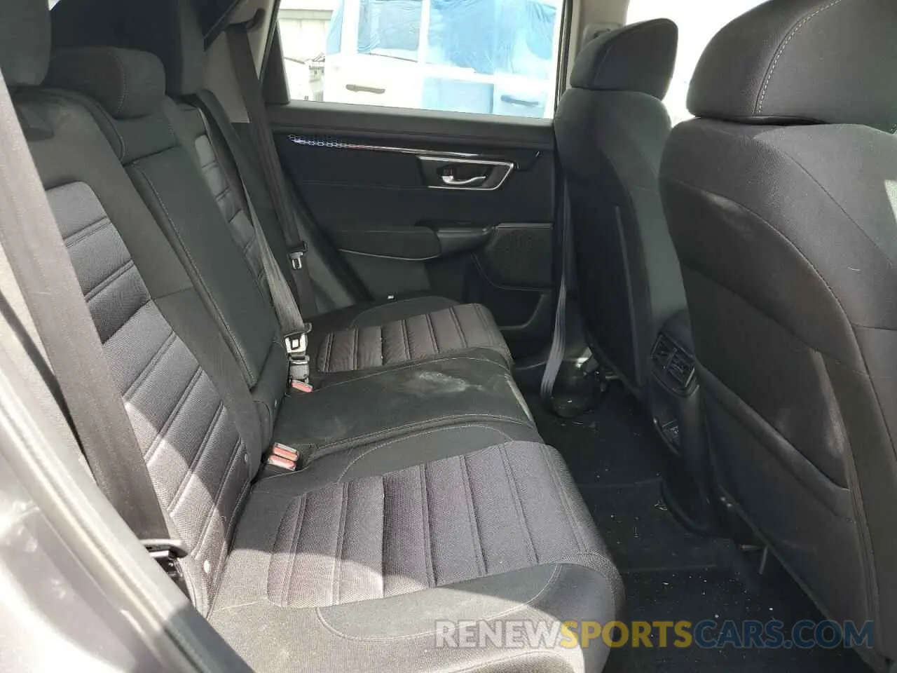 11 Photograph of a damaged car 2HKRW2H57KH630475 HONDA CRV 2019