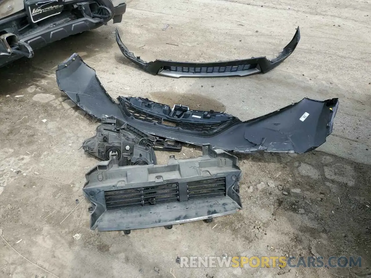 13 Photograph of a damaged car 2HKRW2H57KH630475 HONDA CRV 2019