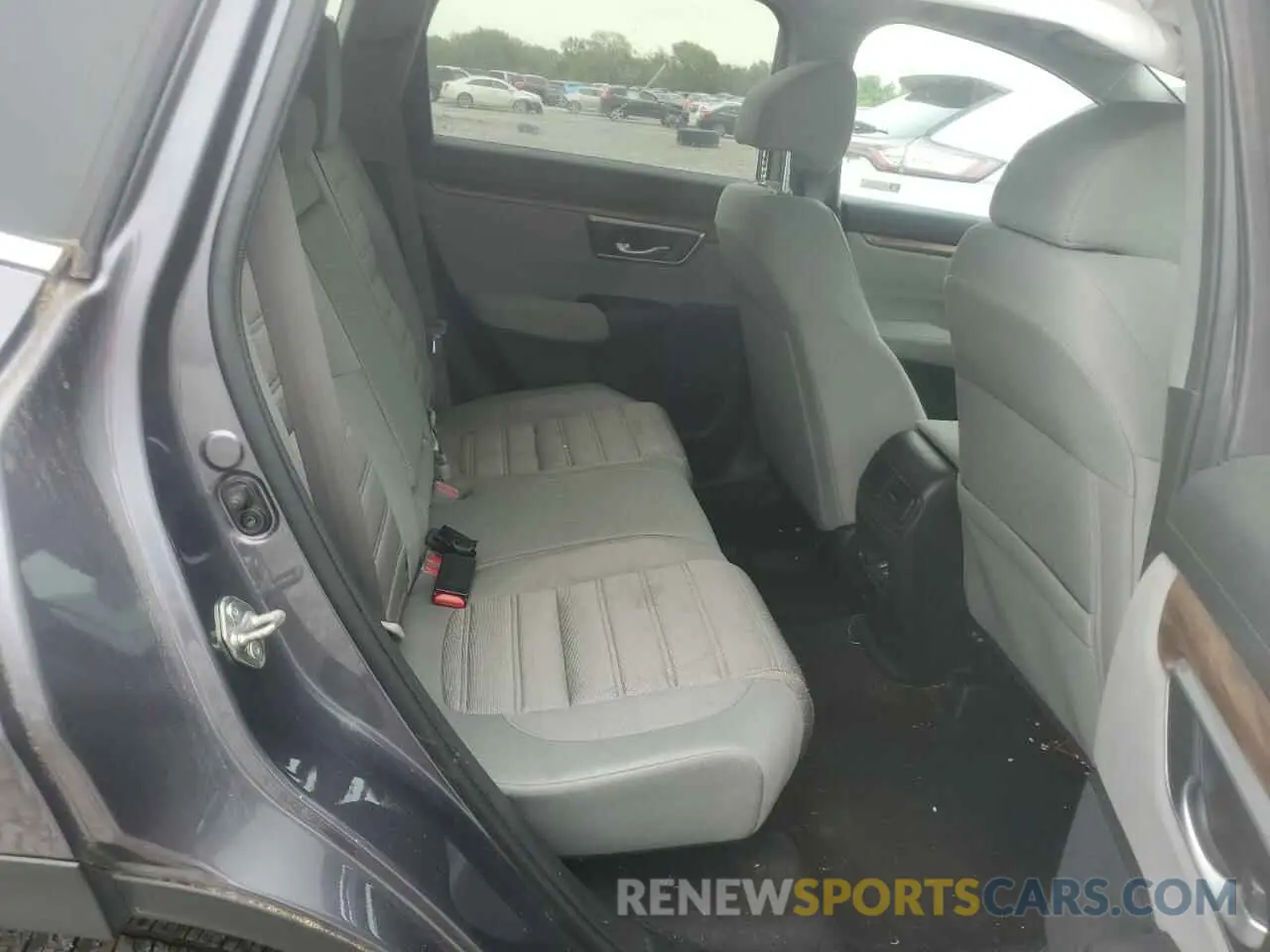 10 Photograph of a damaged car 2HKRW2H58KH667311 HONDA CRV 2019