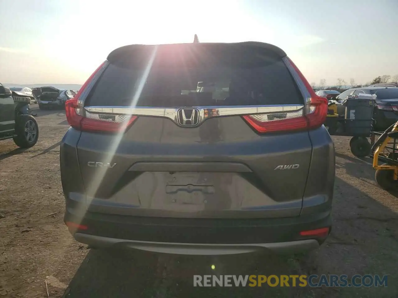 6 Photograph of a damaged car 2HKRW2H58KH675800 HONDA CRV 2019