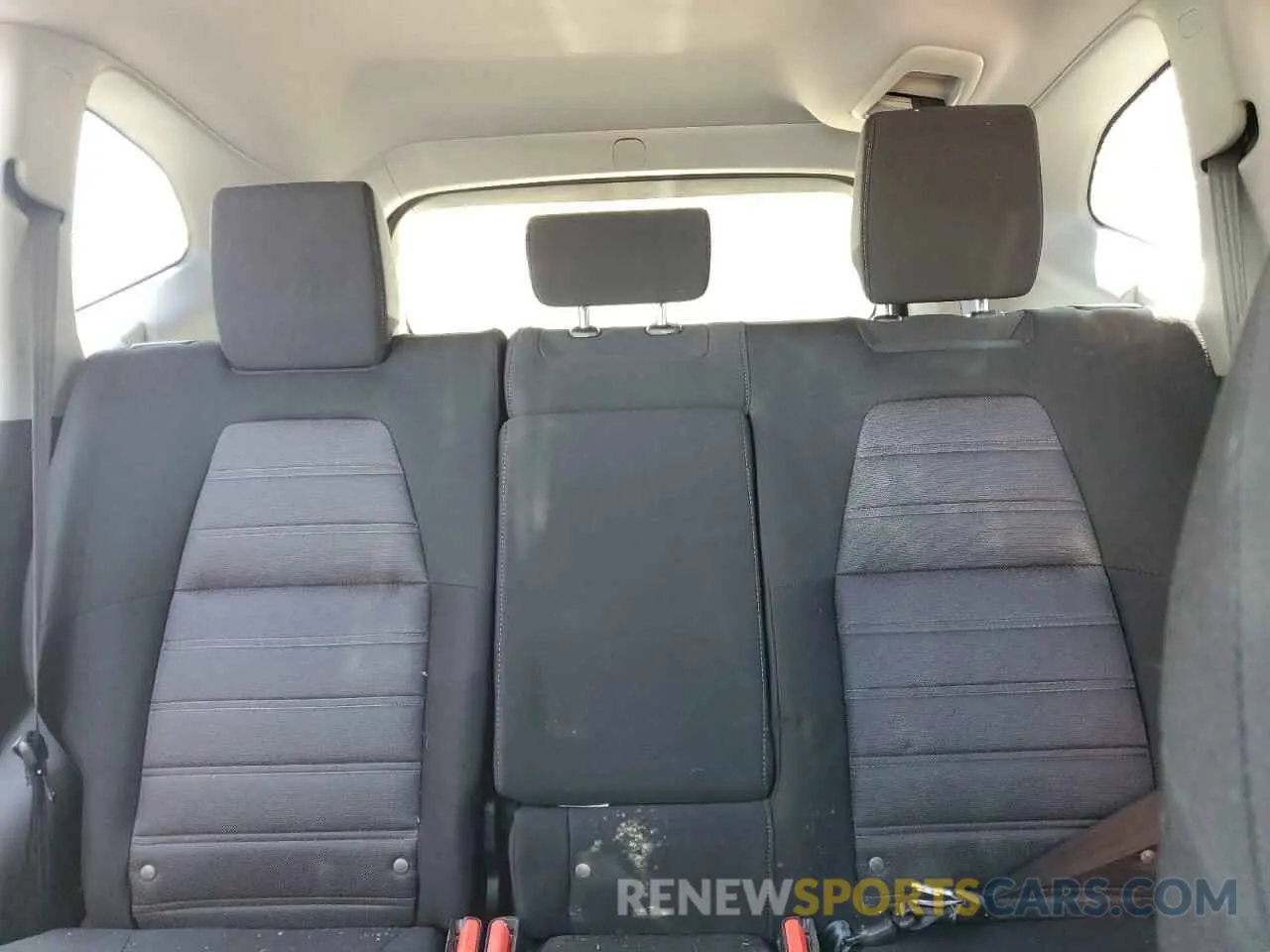 10 Photograph of a damaged car 2HKRW2H59KH631918 HONDA CRV 2019
