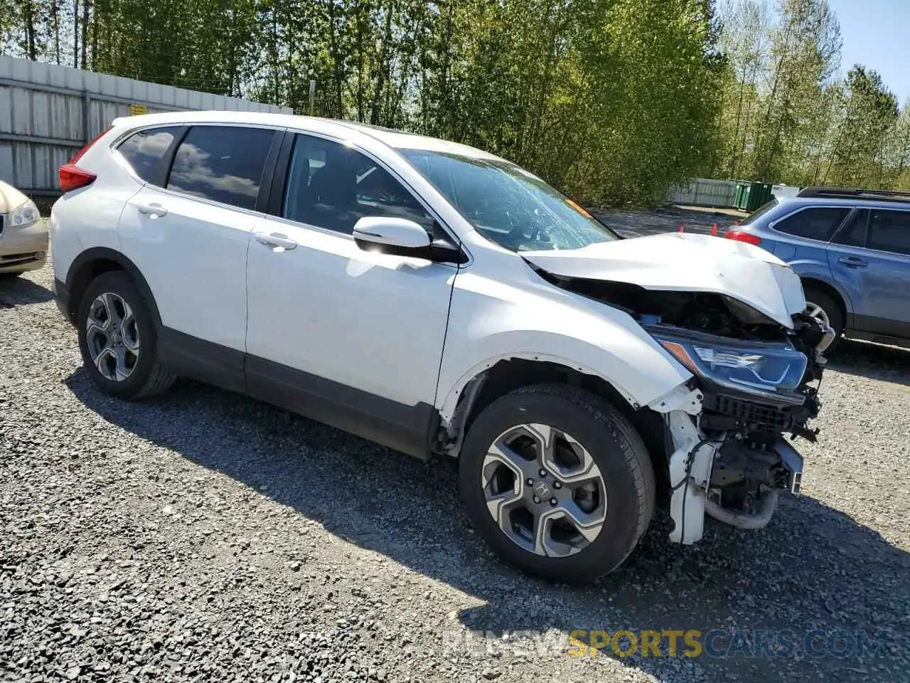 4 Photograph of a damaged car 2HKRW2H59KH631918 HONDA CRV 2019