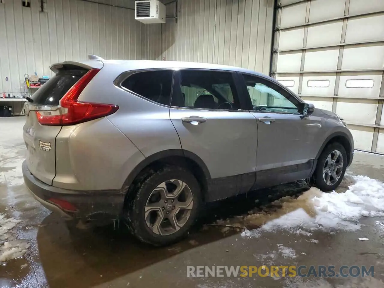 3 Photograph of a damaged car 2HKRW2H59KH670850 HONDA CRV 2019