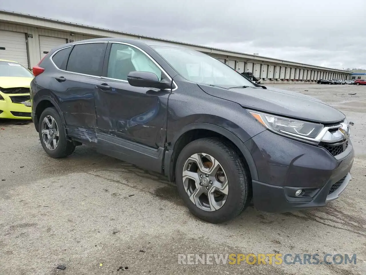 4 Photograph of a damaged car 2HKRW2H5XKH659887 HONDA CRV 2019