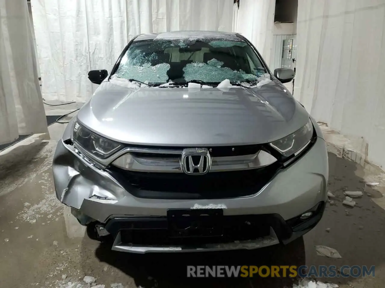 5 Photograph of a damaged car 2HKRW2H5XKH662286 HONDA CRV 2019