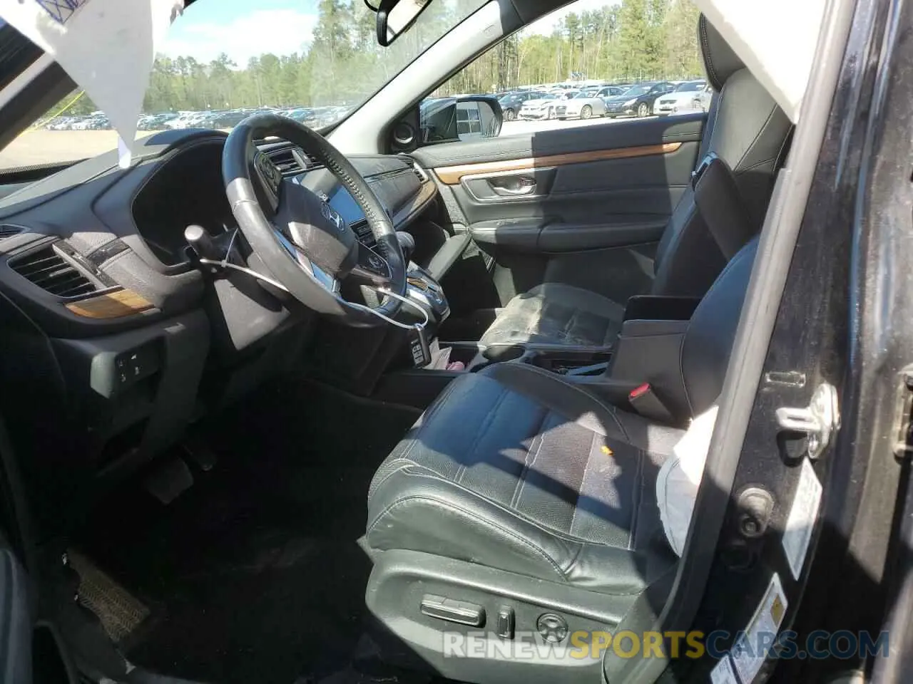 7 Photograph of a damaged car 2HKRW2H80KH675025 HONDA CRV 2019