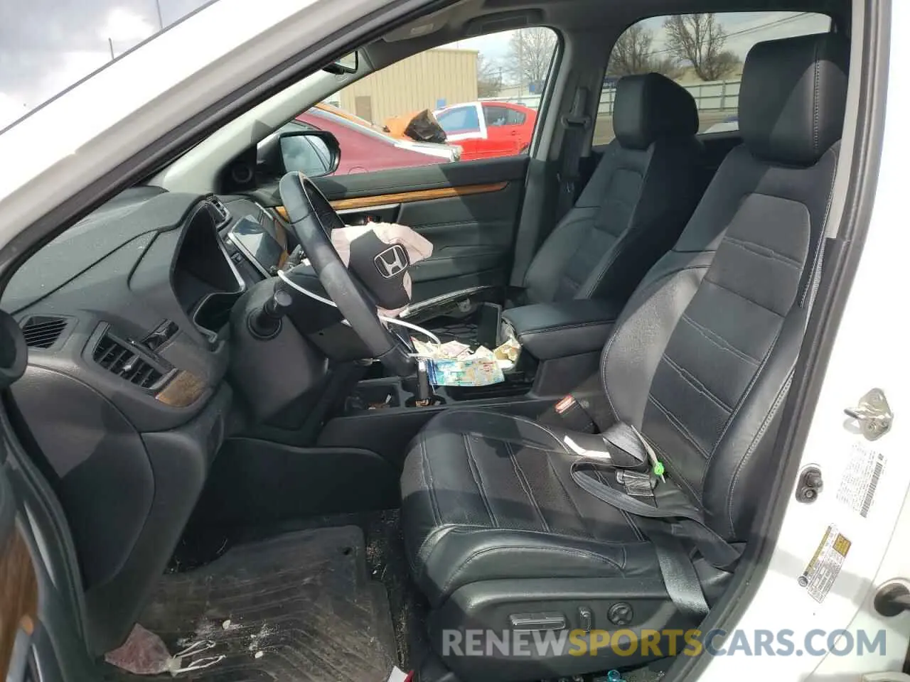 7 Photograph of a damaged car 2HKRW2H82KH641944 HONDA CRV 2019