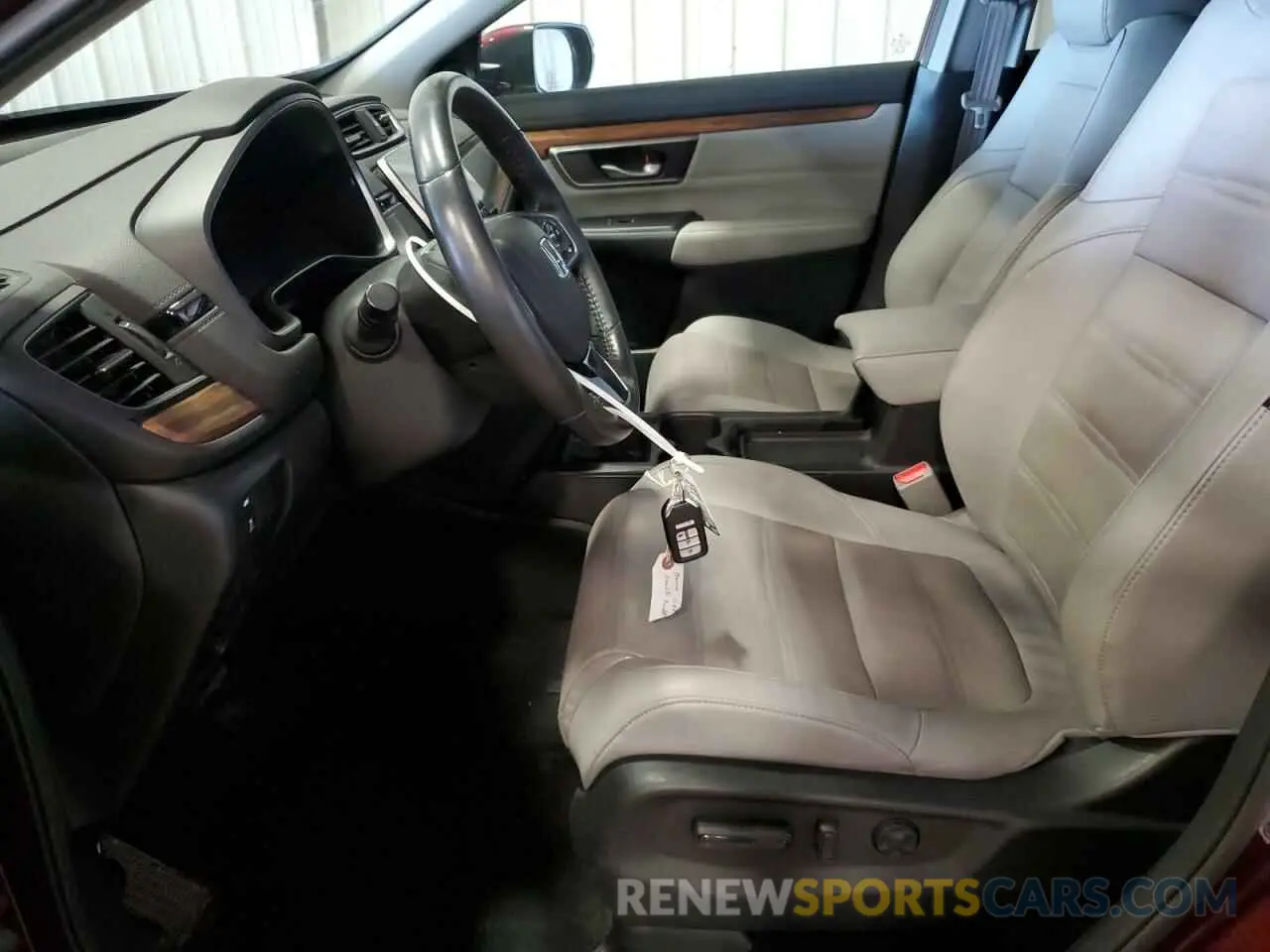 7 Photograph of a damaged car 2HKRW2H82KH675642 HONDA CRV 2019